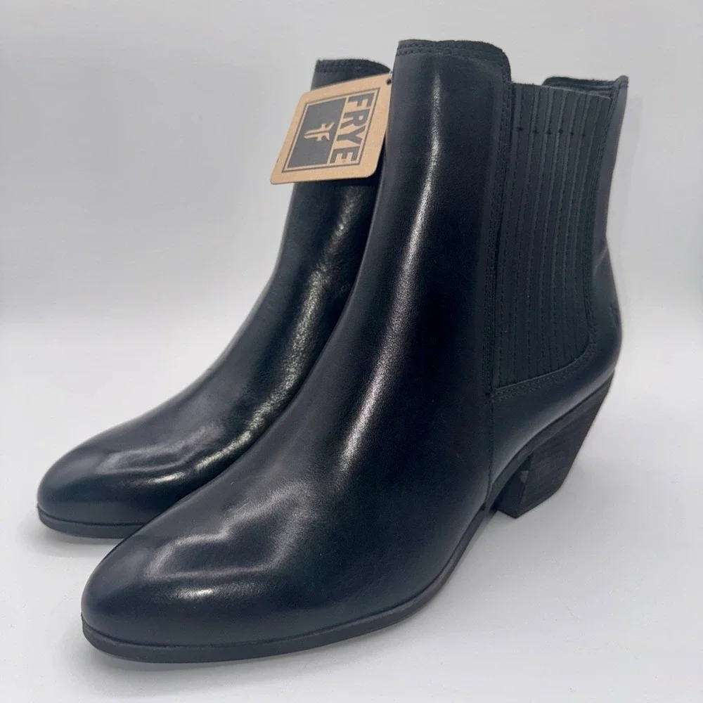 Frye Sandra Boots Women's Size 8.5 Black‎ Leather Bootie